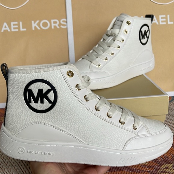 MICHAEL KORS SHEA MID HIGH TOP
FAUX LEATHER
49R4SHFE5L
BLACK
Fashion sneakers - Picture 15 of 16